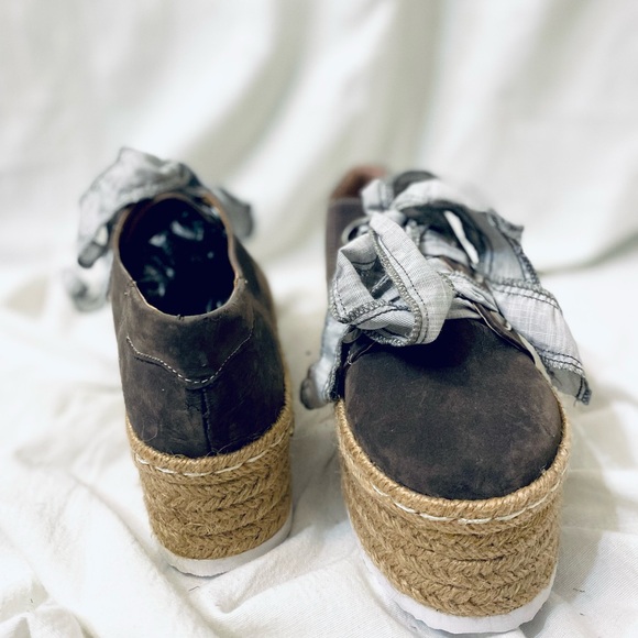 Espadrilles - Picture 4 of 11